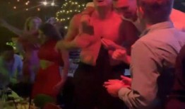 欧美肉裸派对在线观看